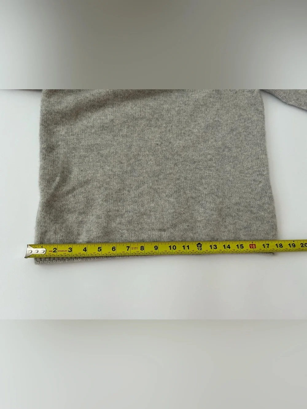 Candy & Caviar 100% Cashmere The Roll Hem Pullover Hoodie Men’s Medium $298 Luxe